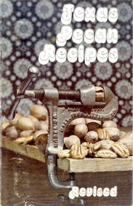 Book cover of "Texas Pecan Recipes (Revised)"