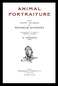 Book cover of "Animal portraiture"